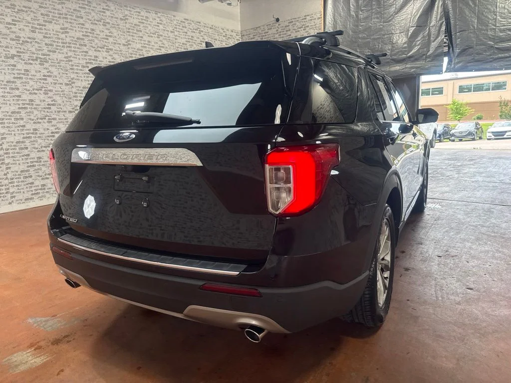 Used 2022 Agate Black Metallic Ford Limited image 7