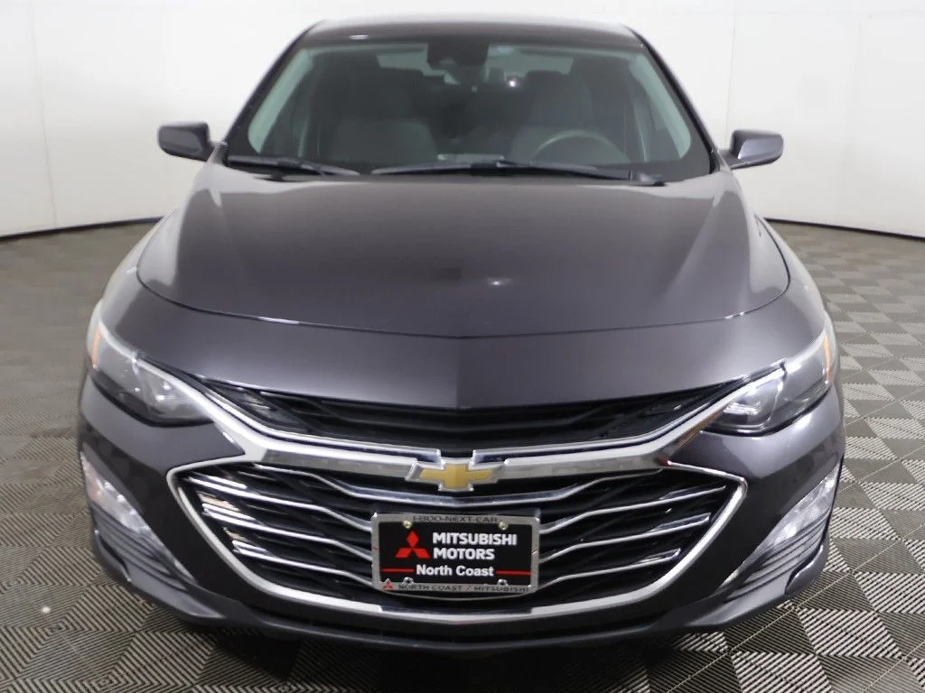 Used 2023 Gray Chevrolet LT image 8