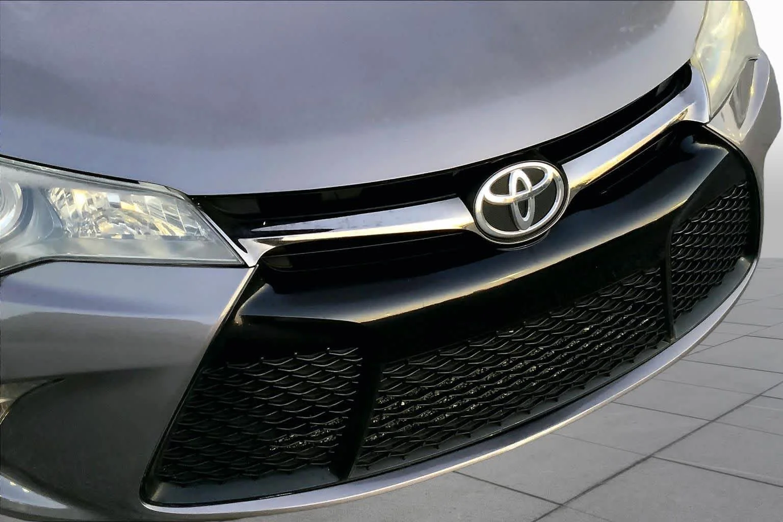 Used 2017 Predawn Gray Mica Toyota SE image 29