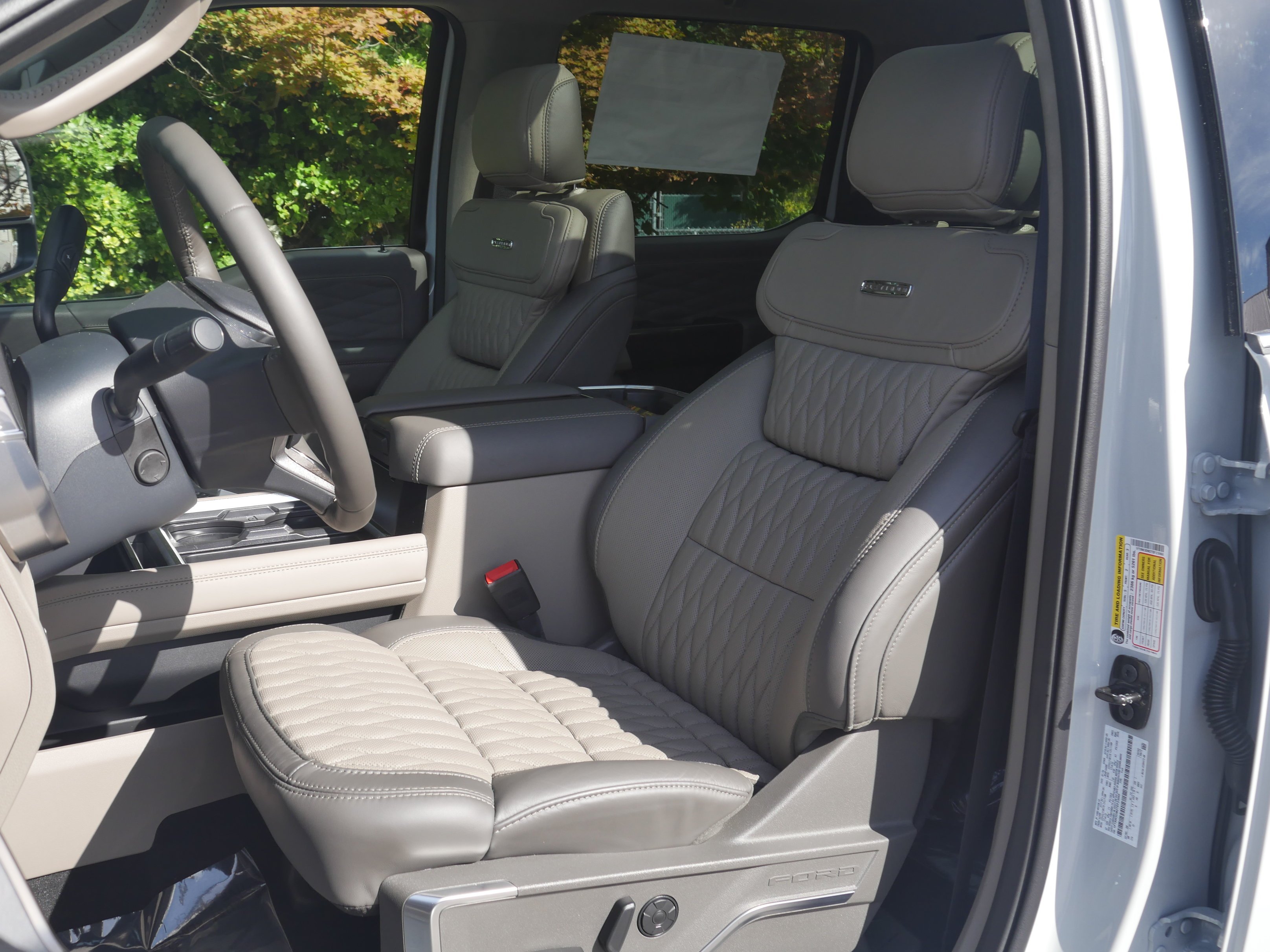 New 2026 Avalanche Ford F-350® Platinum® image 40
