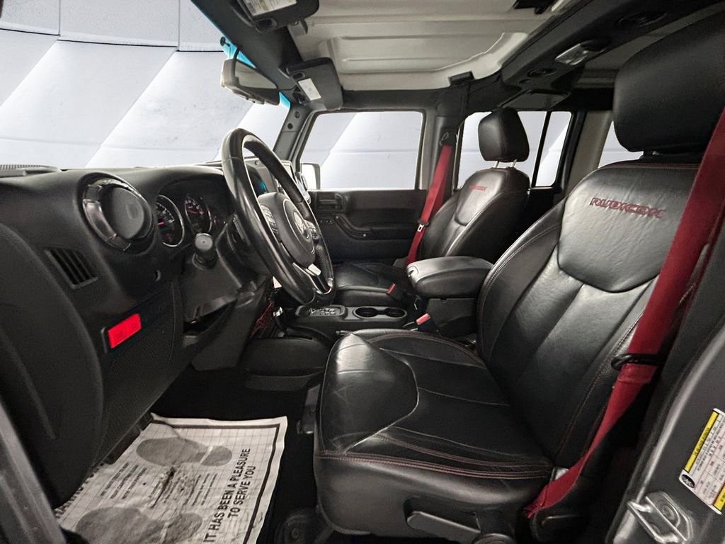 Used 2017 Silver Jeep Unlimited Rubicon Recon image 7