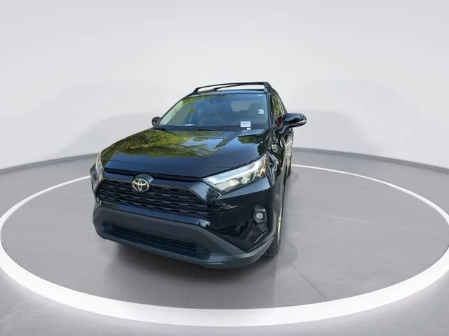 Used 2025 Black Toyota XLE Premium image 3