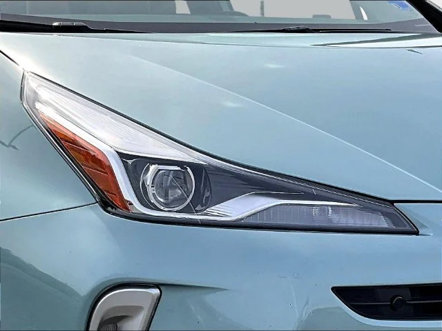 Used 2019 Beige Toyota XLE image 36
