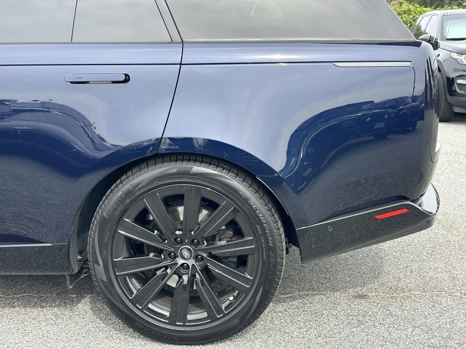 Used 2023 Portofino Blue Metallic Land Rover Autobiography image 48