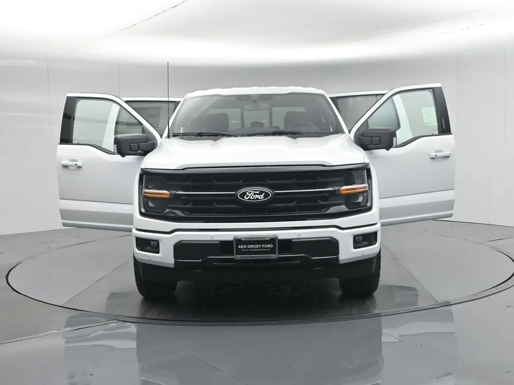 New 2026 Oxford White Ford XLT image 36