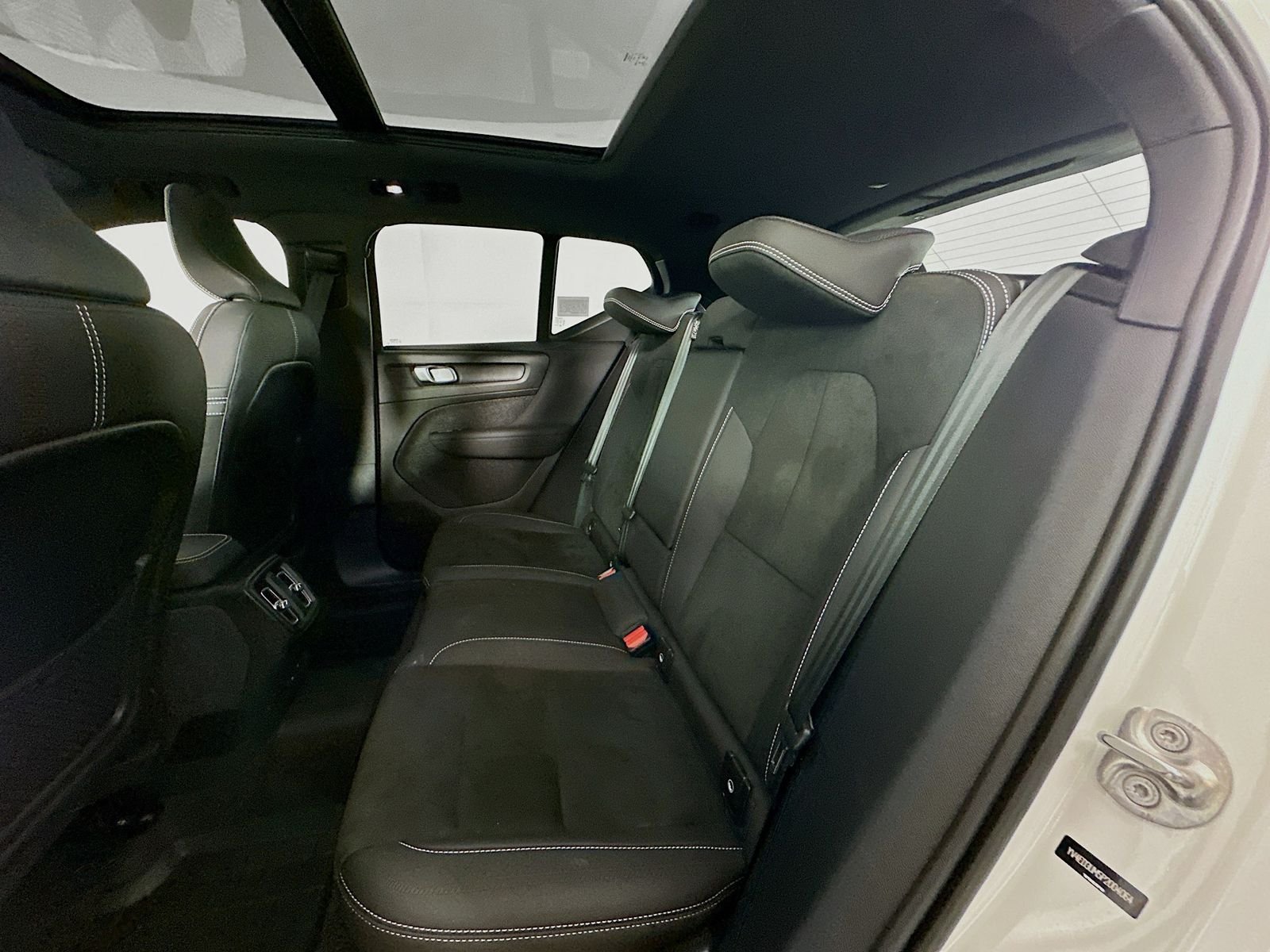Used 2023 Crystal White Volvo Ultimate image 25