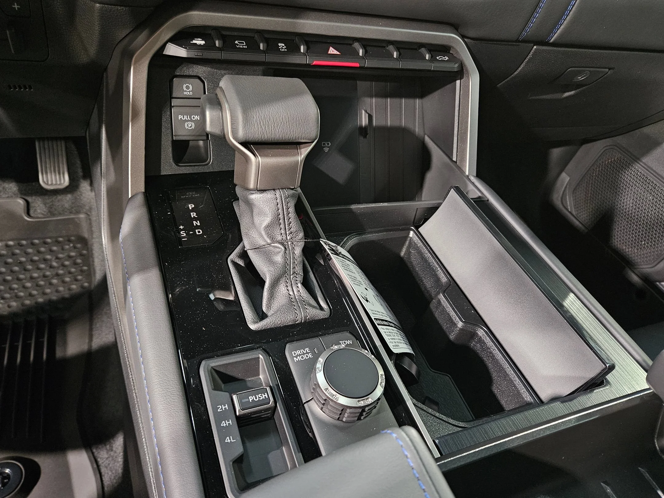 New 2026 Celestial Silver Metallic Toyota Platinum image 19