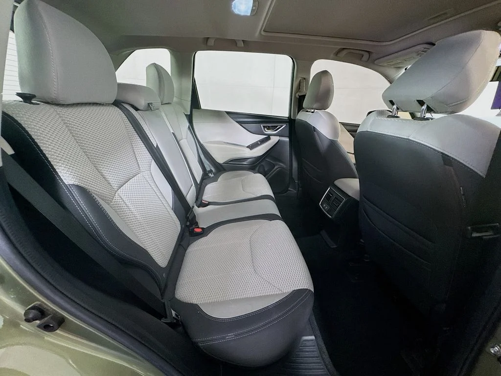 Used 2020 Green Subaru Premium image 33