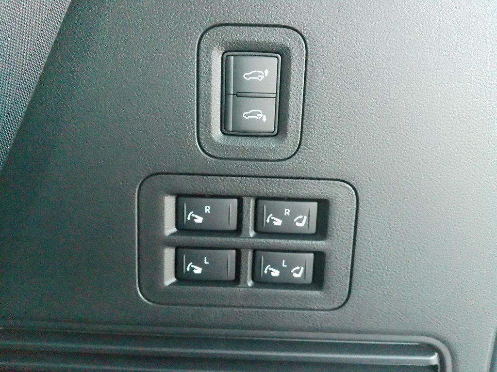 2026 Nissan Armada Platinum Reserve - Photo 32