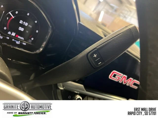 2024 GMC Sierra 1500 SLT - Photo 13