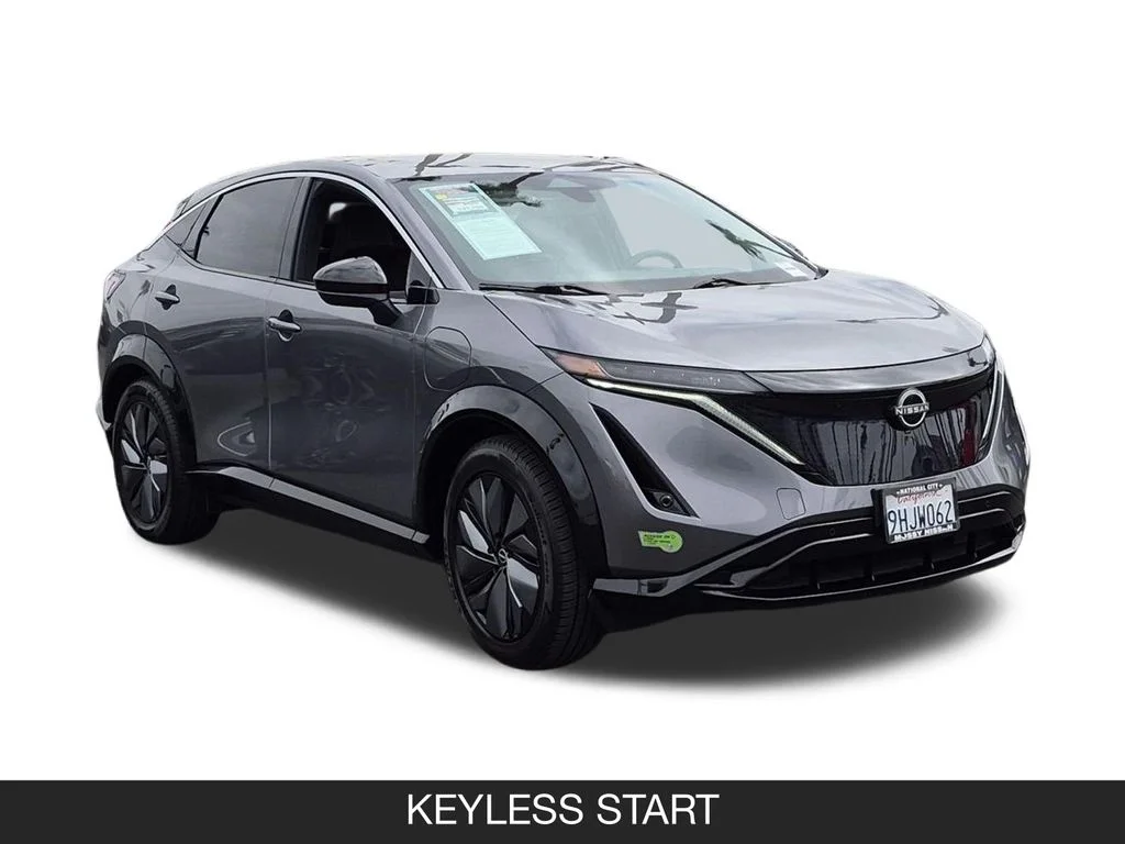 Used 2023 Gray Nissan ENGAGE image 2