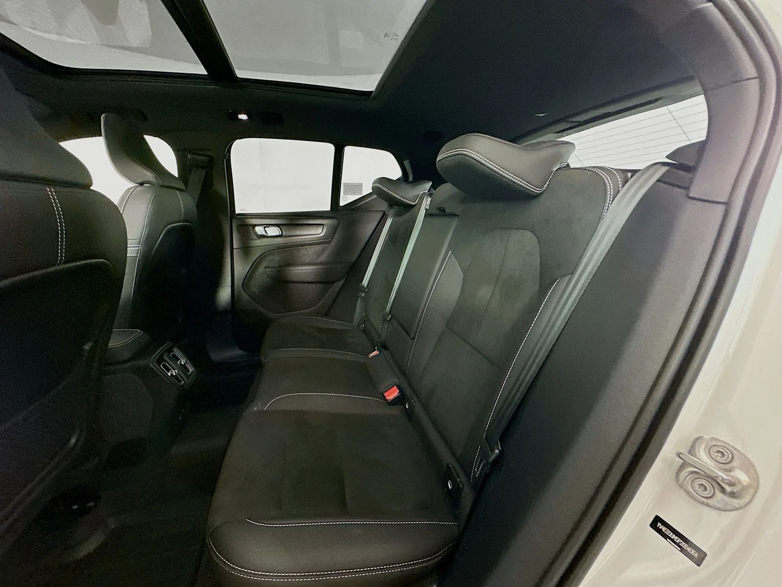 Used 2023 Crystal White Volvo Ultimate image 25