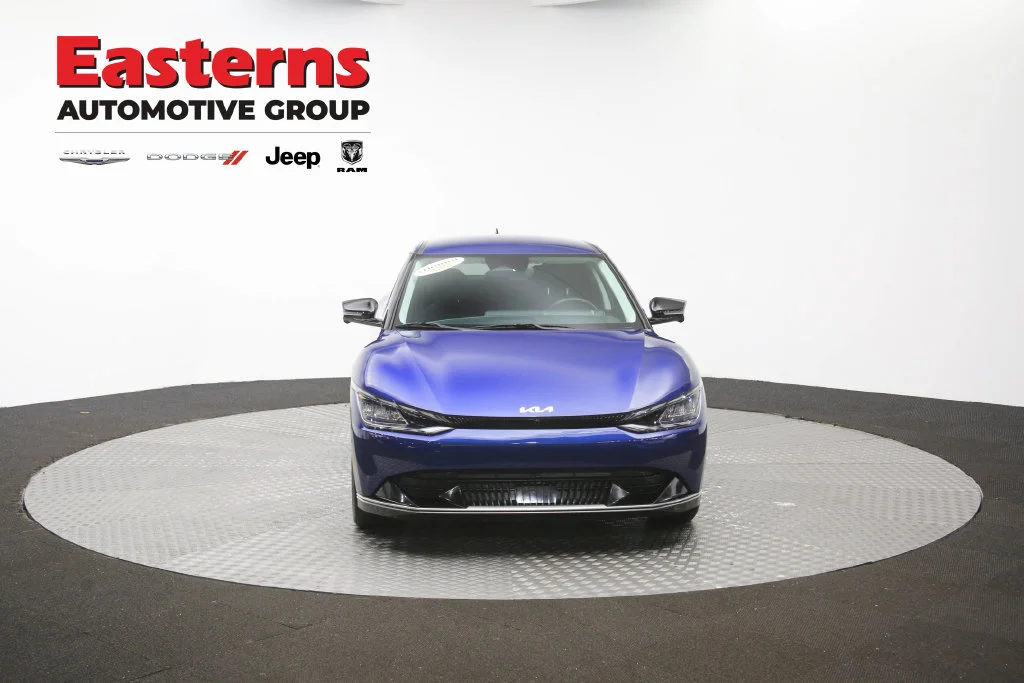 Used 2024 Blue Kia Wind image 46