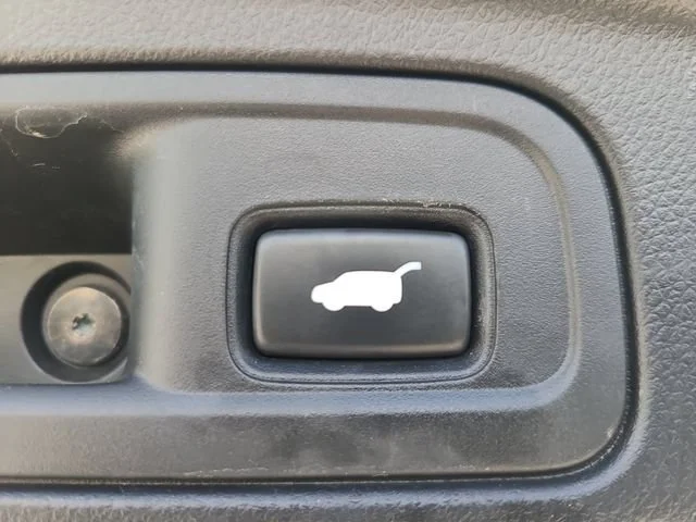 Used 2019 White Honda Touring 7-Passenger image 10