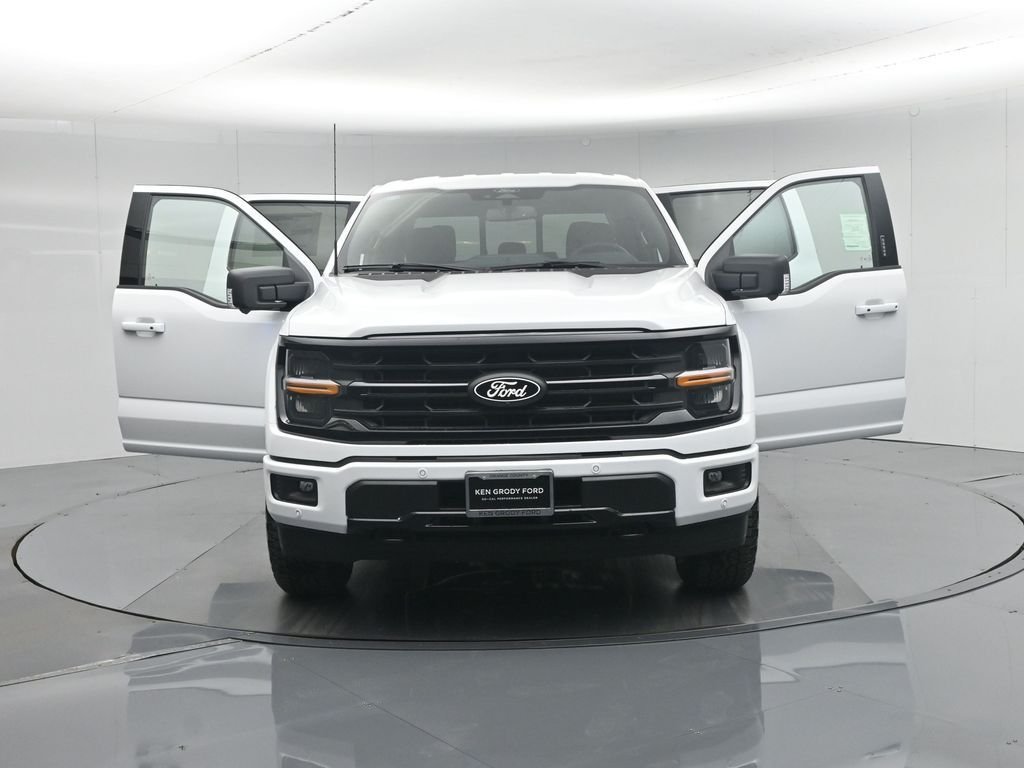 New 2026 Oxford White Ford XLT image 36