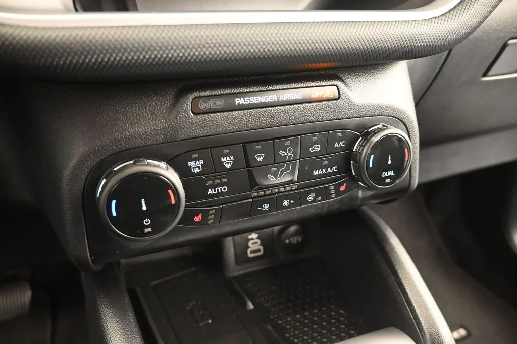 Used 2023  Ford Outer Banks image 18