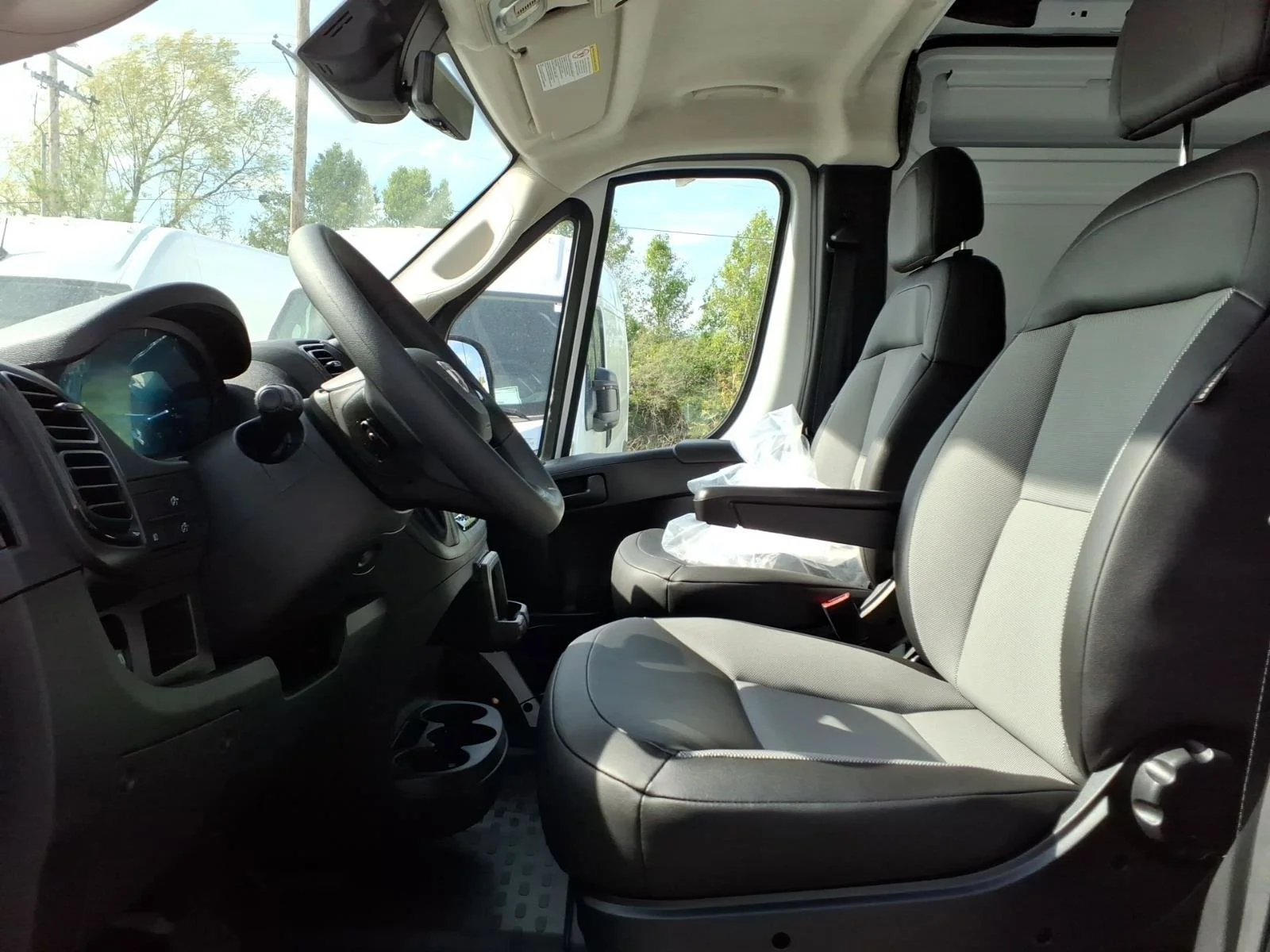 New 2026 Bright White Clearcoat Ram Tradesman image 15