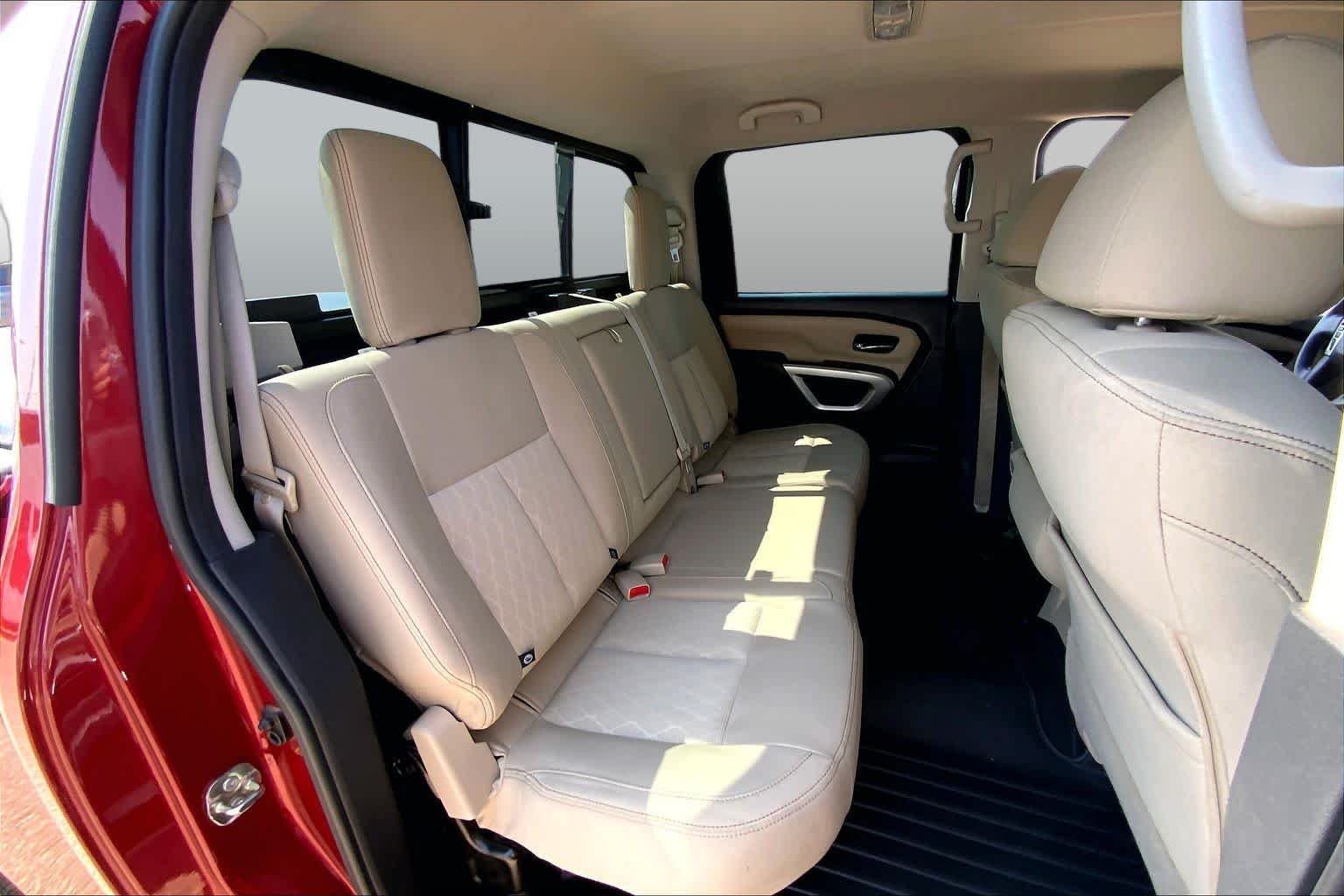 Used 2017 Cayenne Red Nissan SV image 20