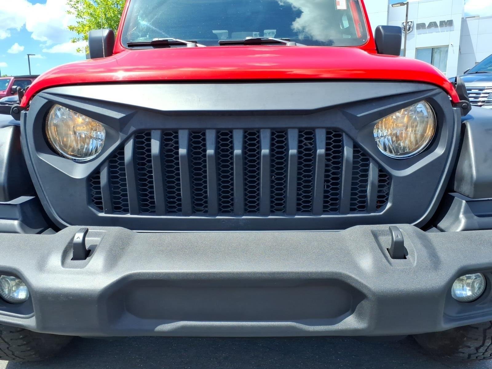 Used 2020 Firecracker Red Jeep Sport S image 14