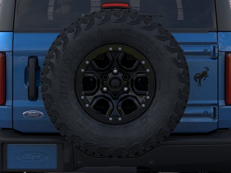 New 2026 Velocity Blue Metallic Ford Badlands image 24