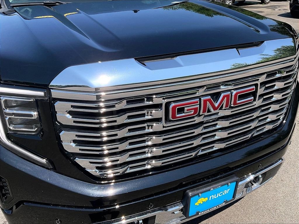 Used 2023 Black GMC Denali image 32