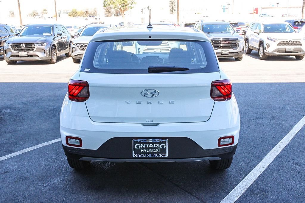New 2026 White Hyundai SE image 8