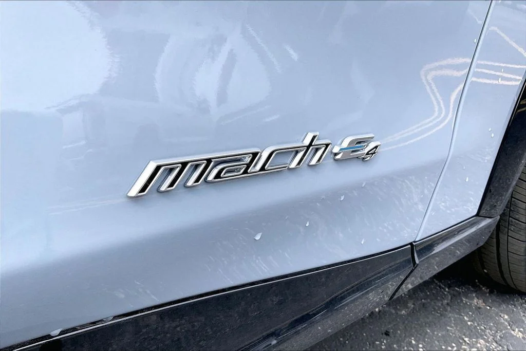 New 2026 Glacier Gray Metallic Tri-coat Ford Premium image 7