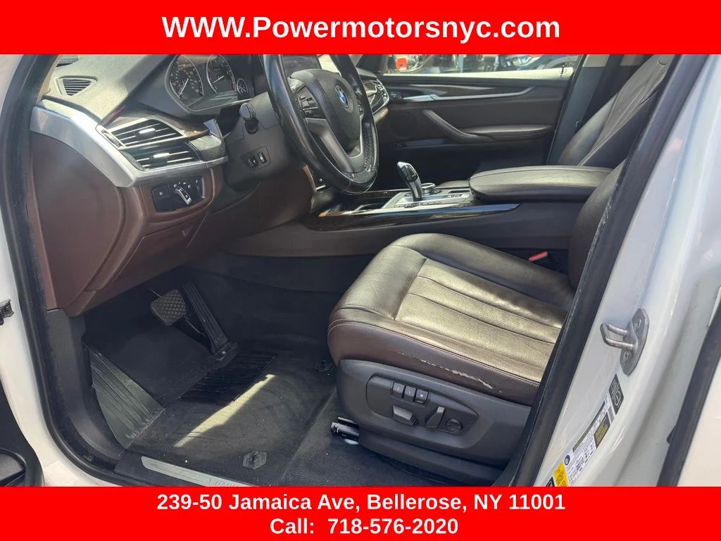 Used 2014 White BMW xDrive35i image 29