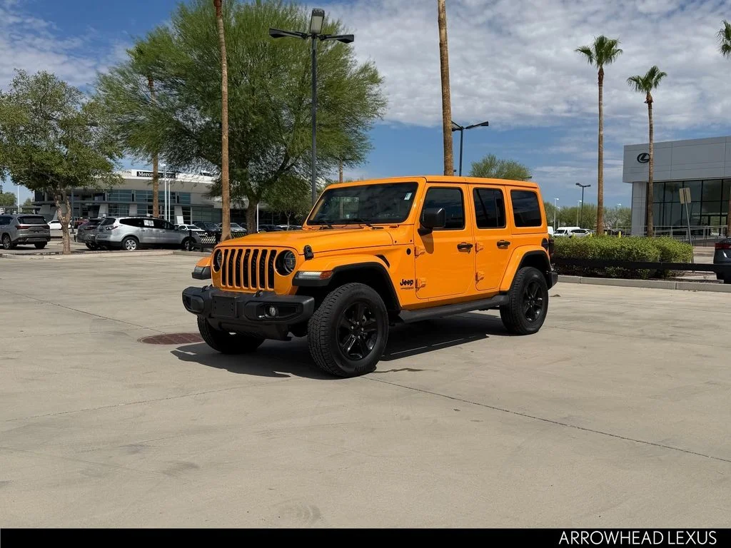 Used 2021  Jeep Unlimited Sahara Altitude image 2