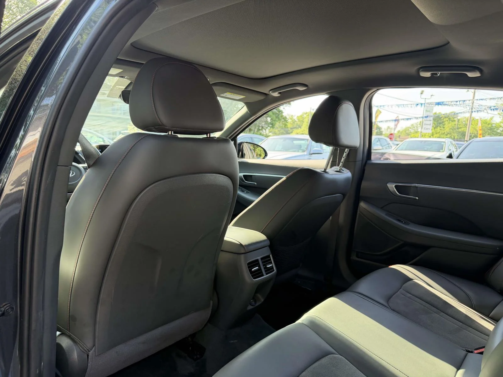 Used 2020 Gray Hyundai SEL Plus image 16