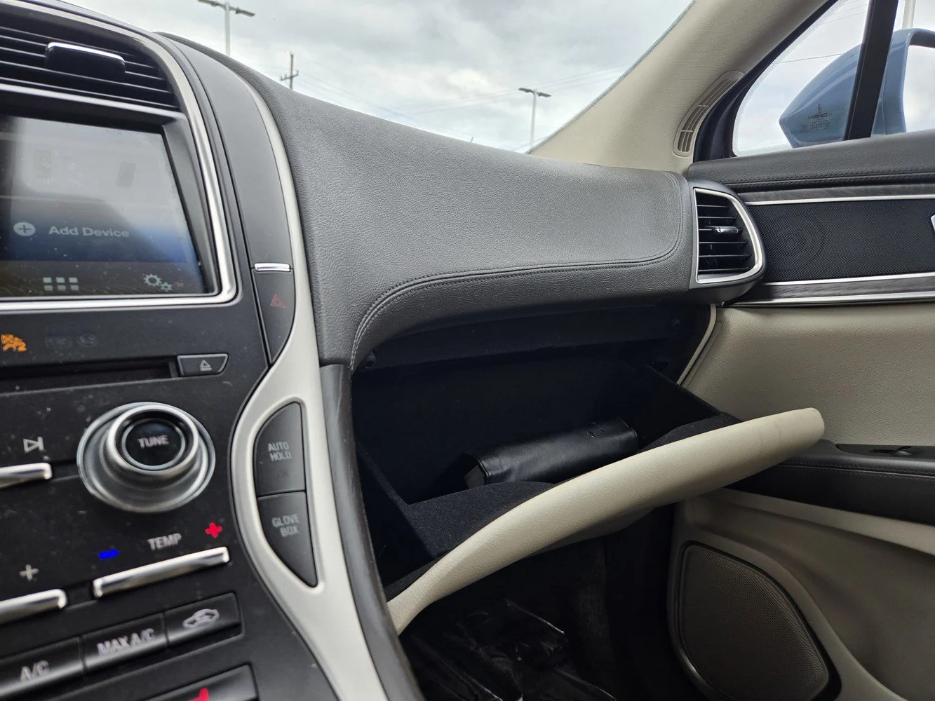 Used 2018 Blue Metallic LINCOLN Select image 14