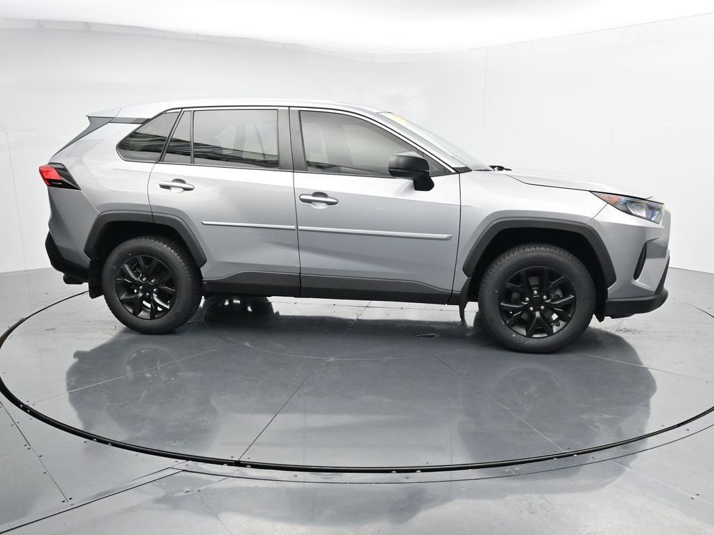 Used 2022 Silver Toyota LE image 9