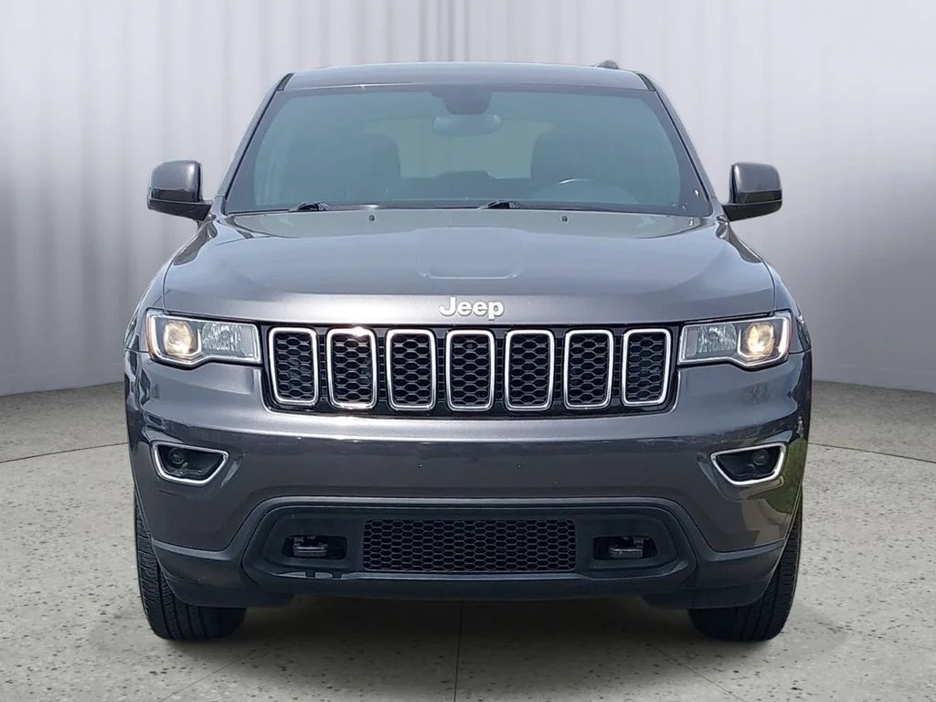 Used 2020 Gray Jeep Laredo E image 8