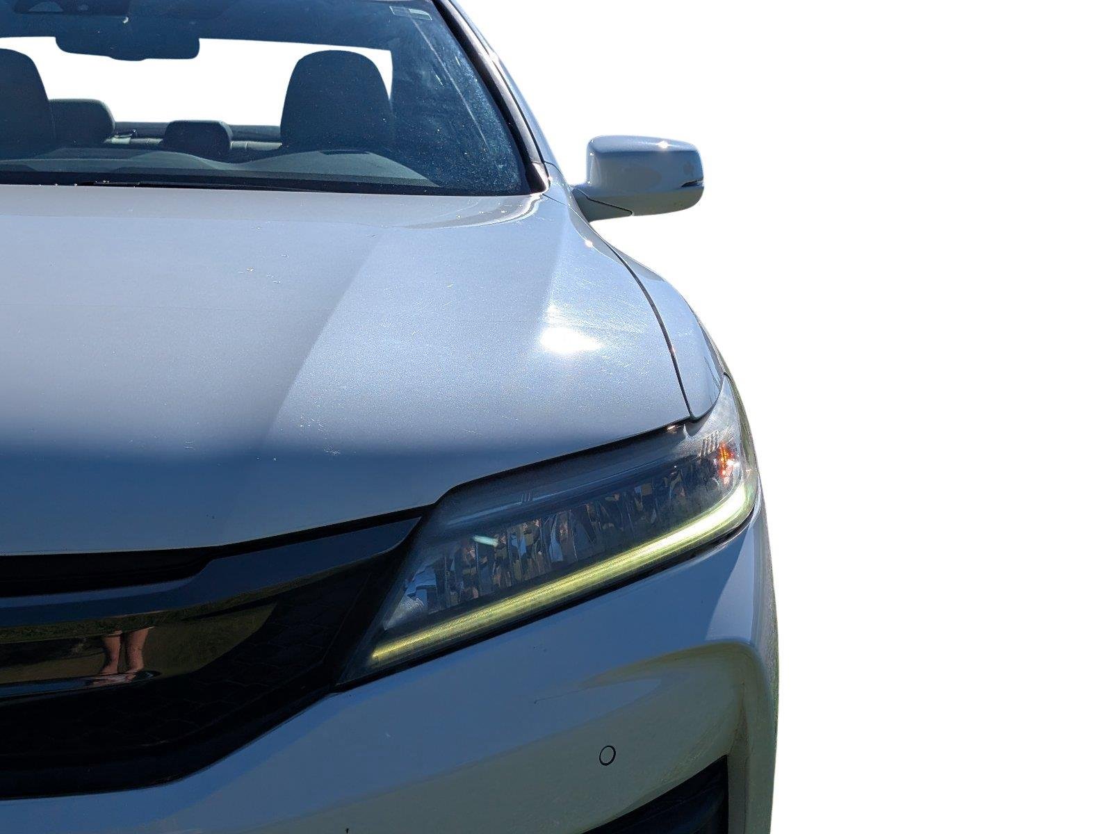 Used 2017  Honda Touring image 11