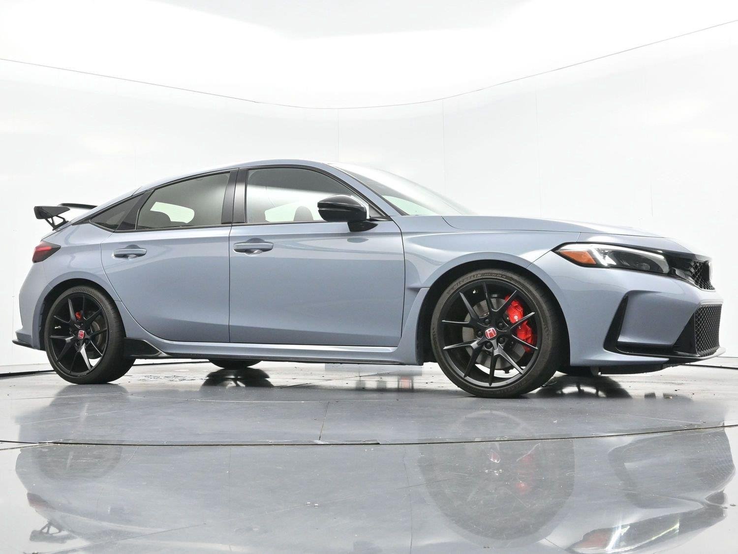 Used 2024 Sonic Gray Pearl Honda Type R image 41