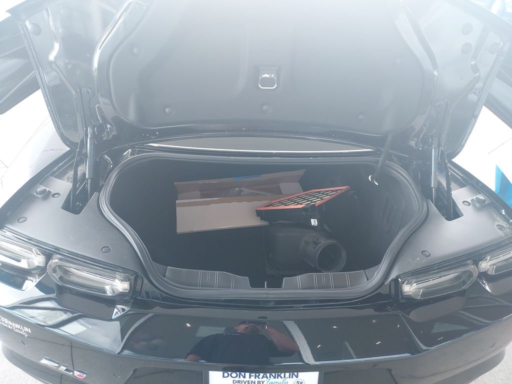 Used 2022 Black Chevrolet ZL1 image 9