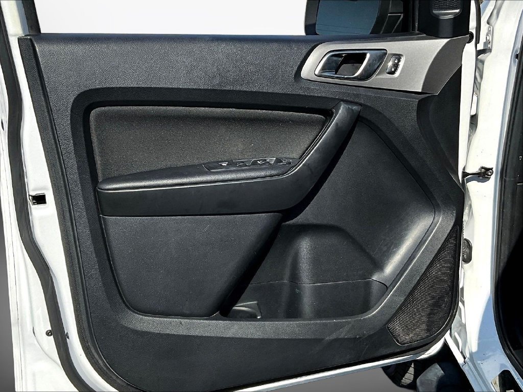 Used 2019 White Ford XLT image 22