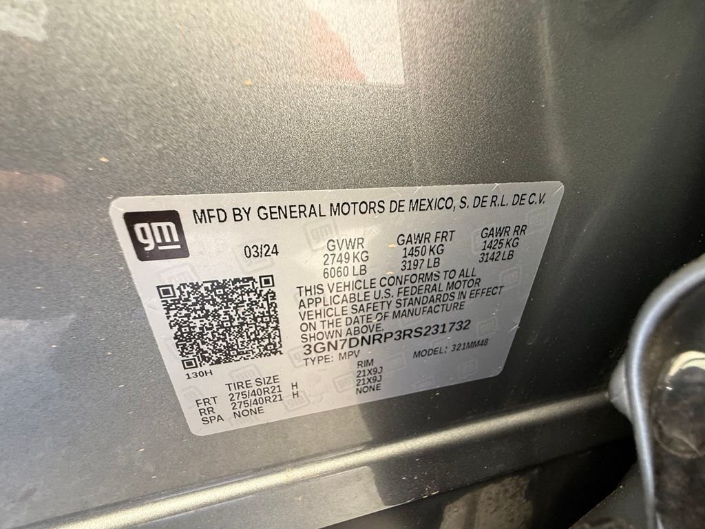 Used 2024 Sterling Gray Metallic Chevrolet RS image 34