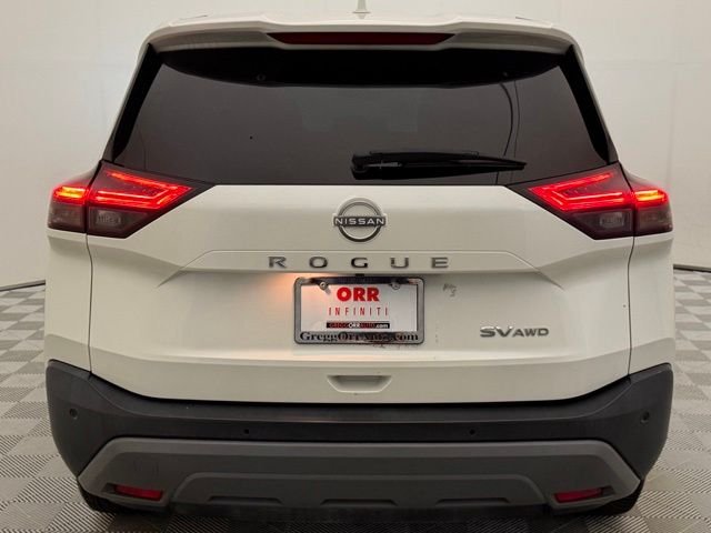 Used 2023 Pearl White Tricoat Nissan SV image 15