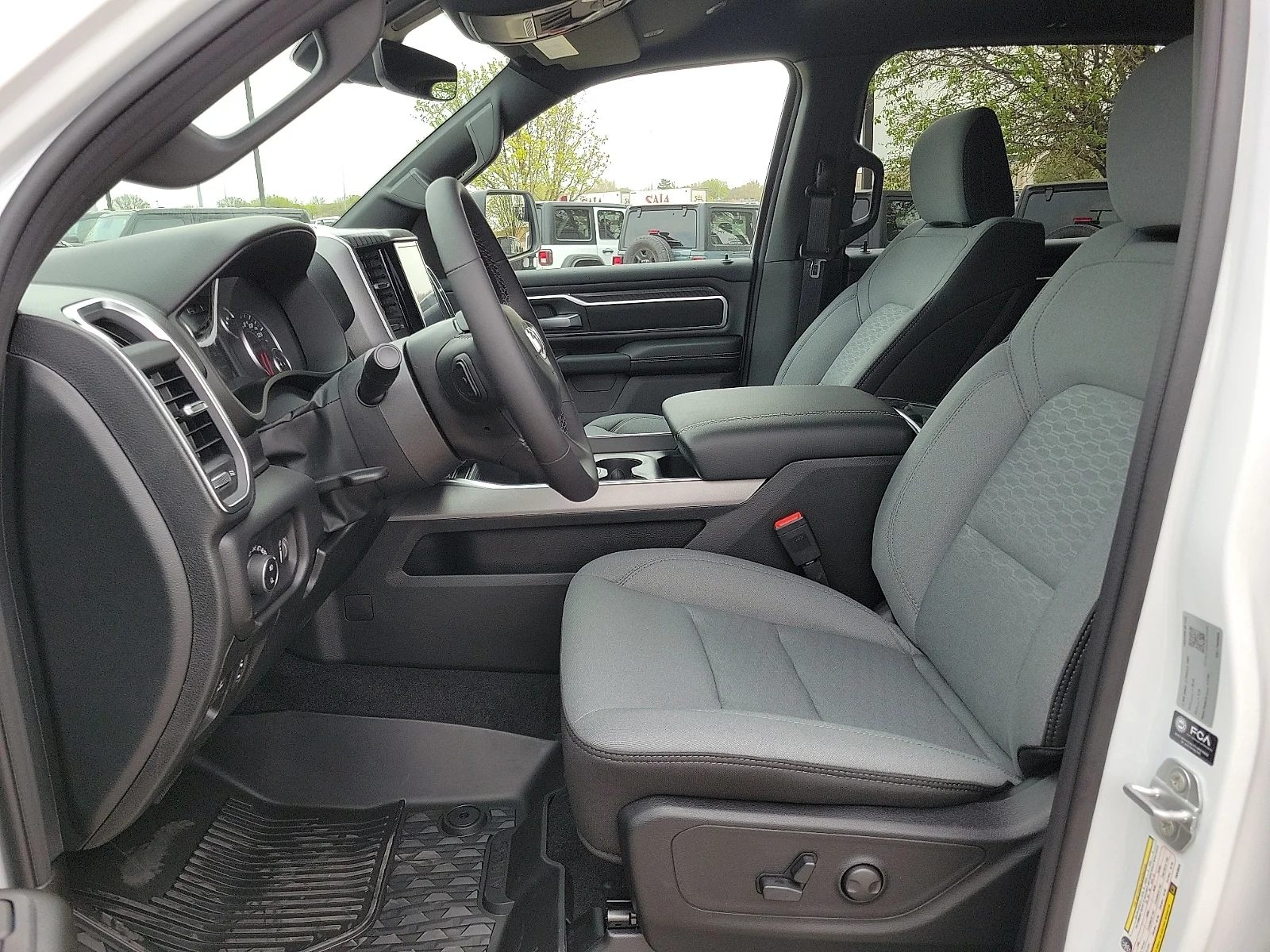 New 2026 PW7 Bright Whit Ram LONE STAR CREW CAB 4X4 5