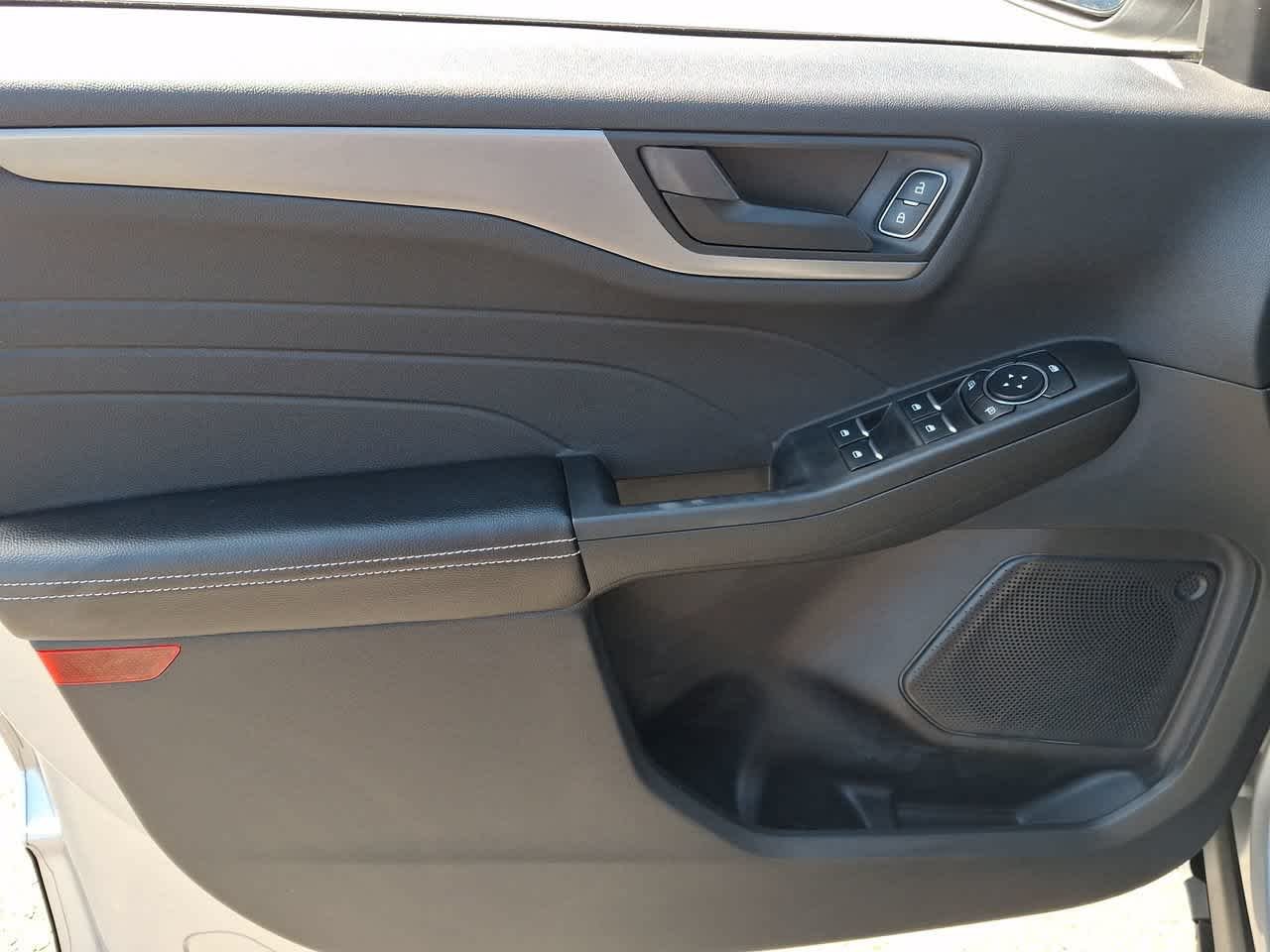Used 2023 Iconic Silver Metallic Ford Active image 16
