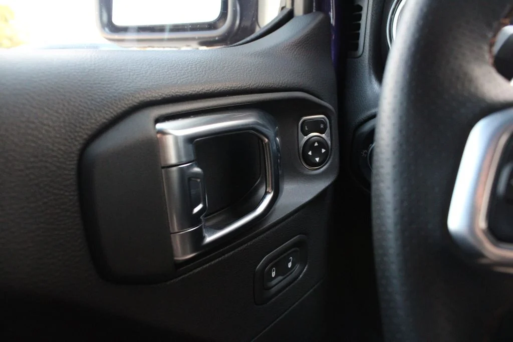 Used 2023  Jeep Rubicon 392 image 6