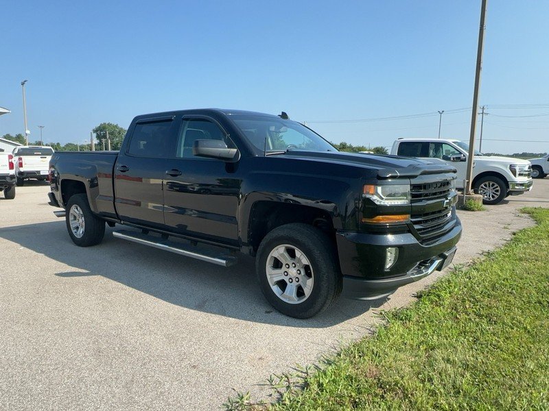 Used 2018 Black Chevrolet 4WD Crew Cab 153.0" LT w/2LT image 2