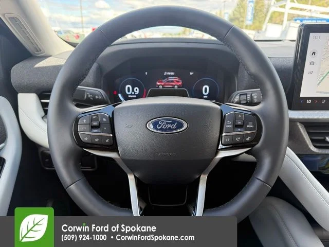 New 2026 Rapid Red Metallic Tinted Clearcoat Ford Platinum image 20