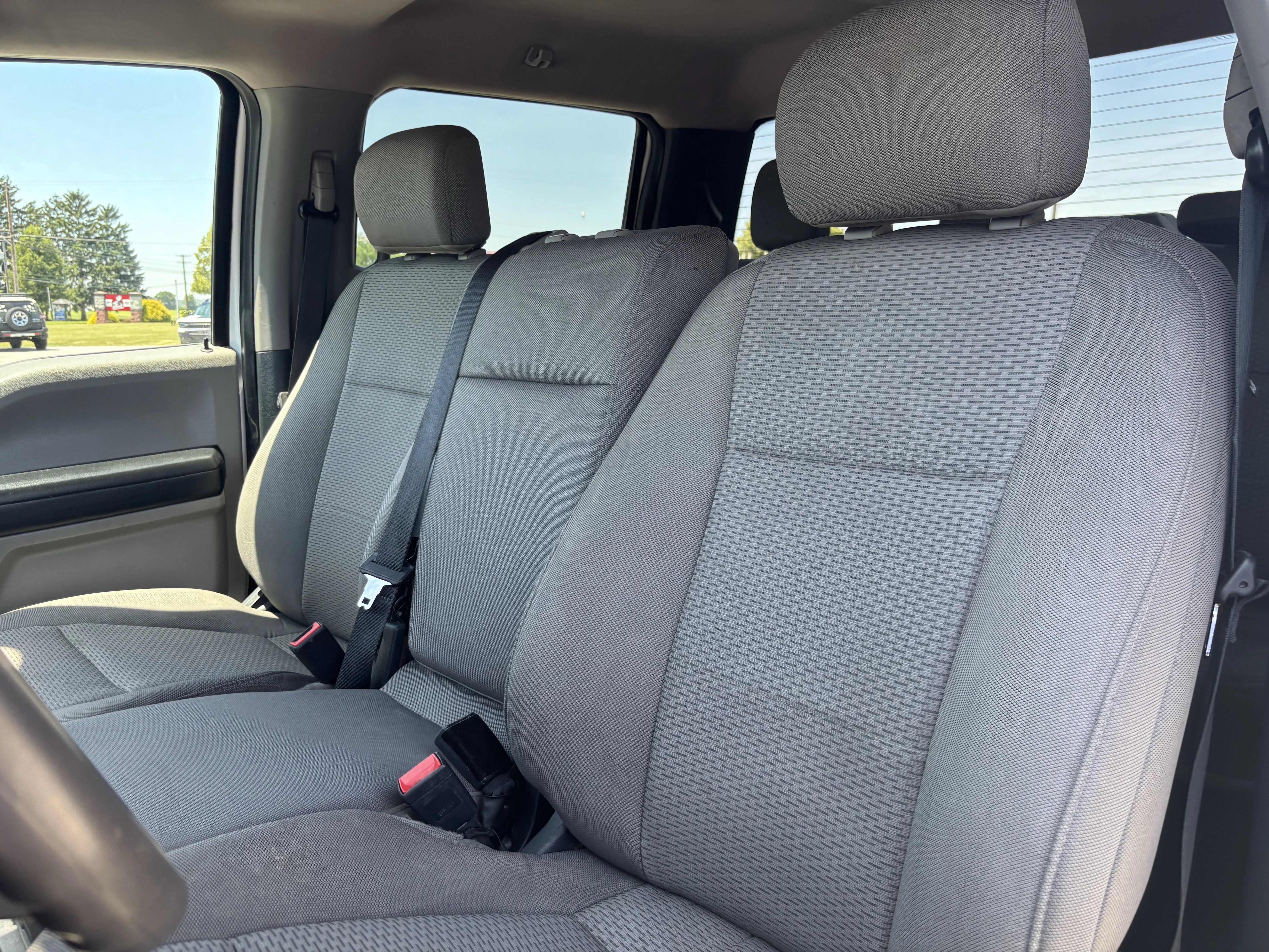 Used 2022 Oxford White Ford XLT image 15