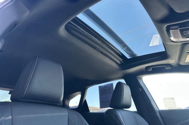 Used 2024 White Lexus 350 Premium Plus image 19