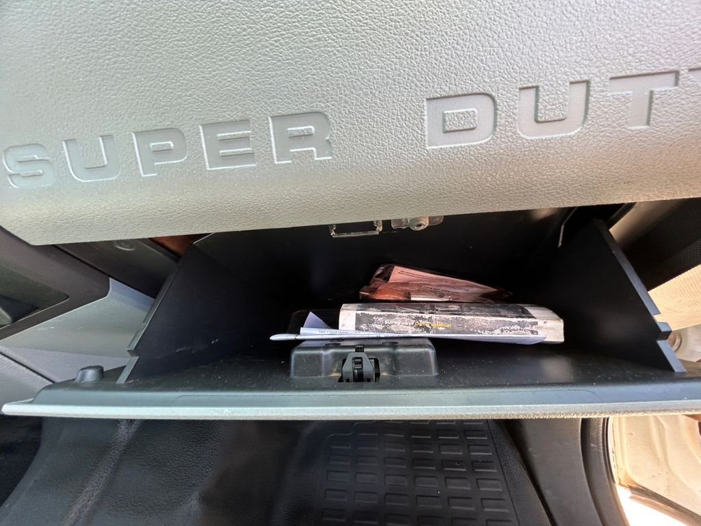 Used 2015 White Ford XL image 28
