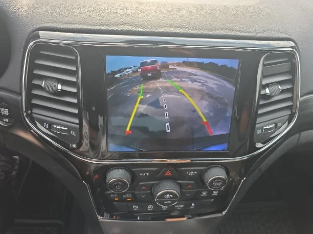 Used 2021 Gray Jeep Laredo X image 23