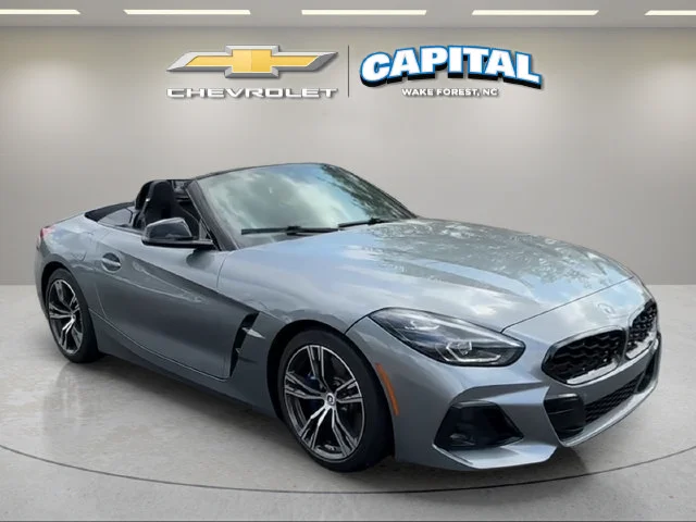 Used 2023 Gray BMW sDrive M40i image 7