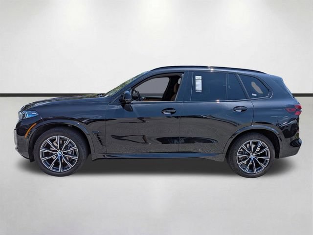 Used 2026 Black Sapphire Metallic BMW sDrive40i image 8